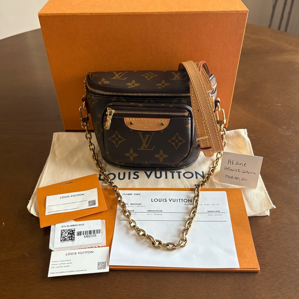 💥SOLD💥Louis Vuitton Mini Bumbag Monogram